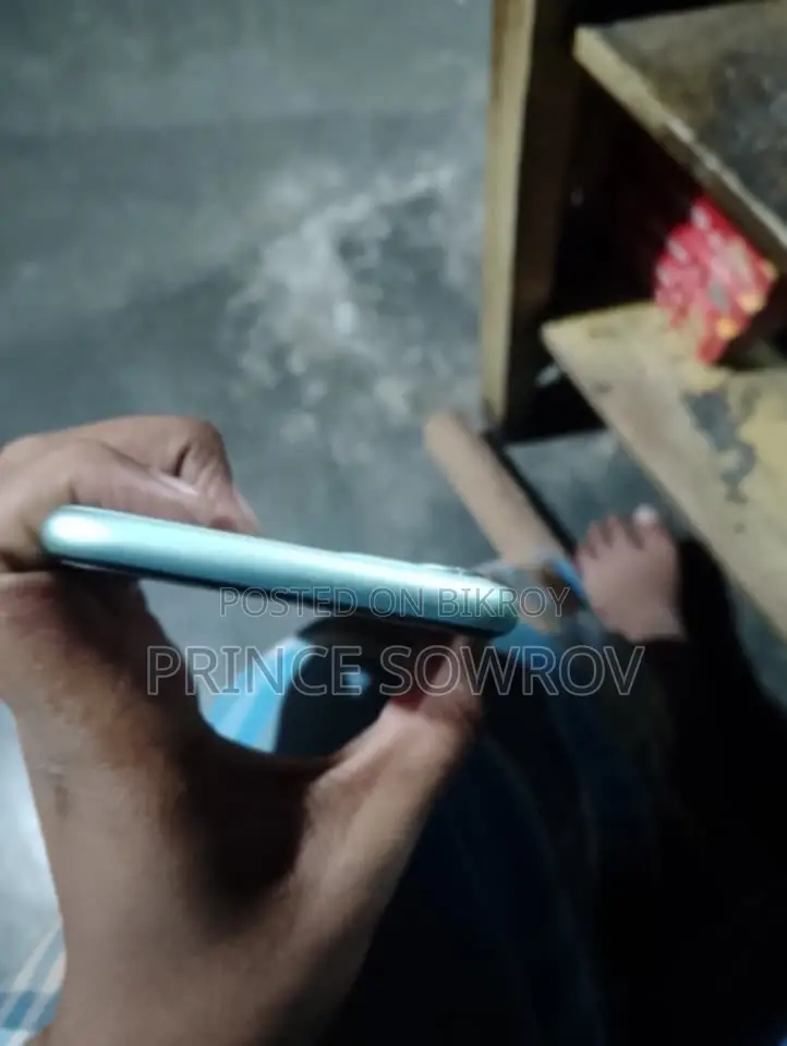 অ্যাপল আইফোন ১১ ১২৮ জিবি ব্লু