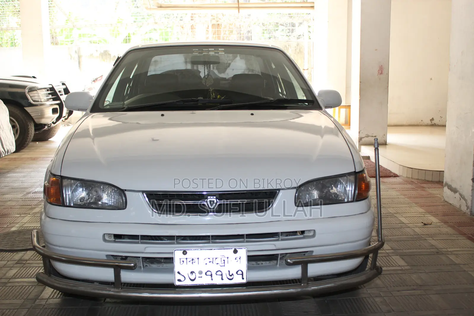 Toyota Corolla Sedan 1996 White