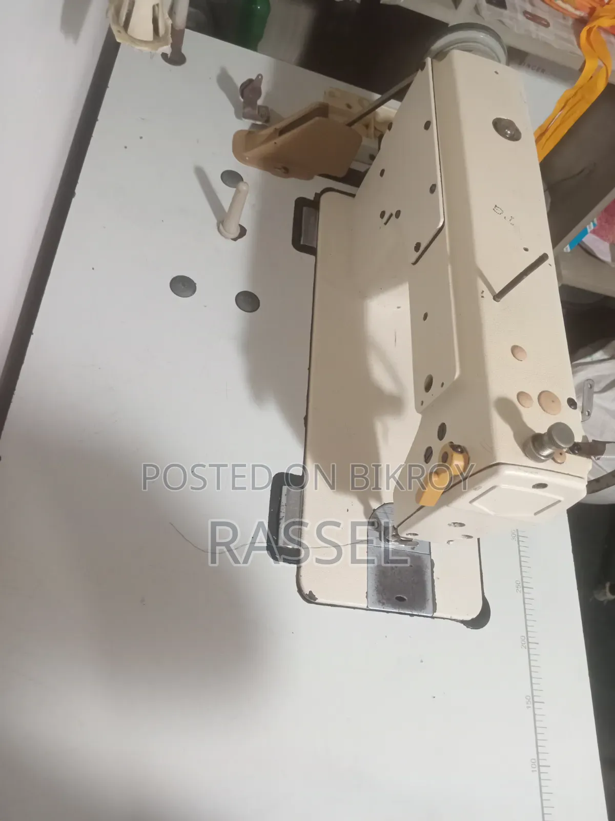 Industrial Sewing Machine