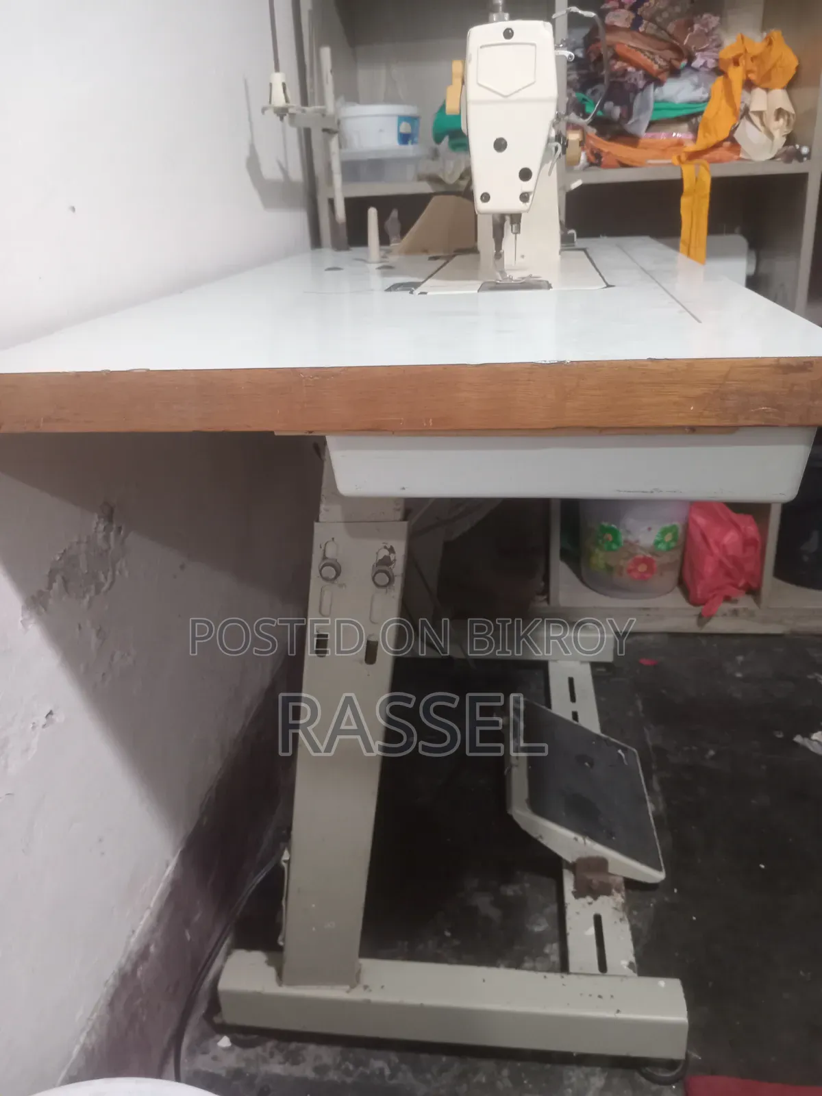 Industrial Sewing Machine
