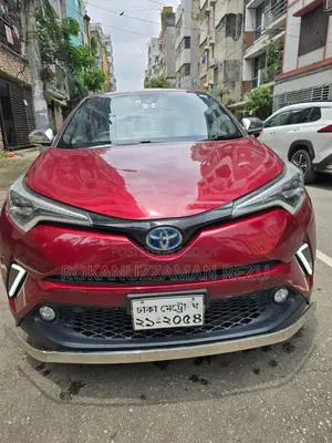টয়োটা সি-এইচআর ২০১৭ লাল