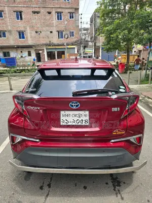 টয়োটা সি-এইচআর ২০১৭ লাল