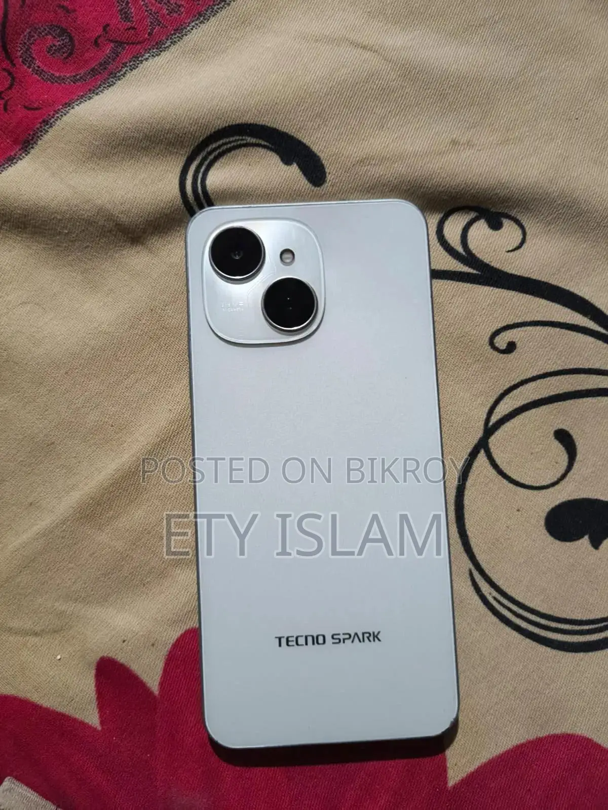 Tecno Spark 40C 128 GB White