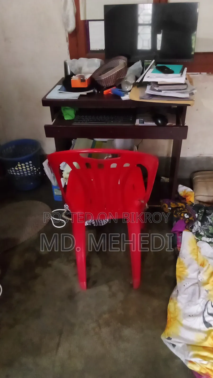 টেবিল বিক্রি