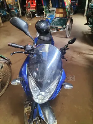বাজাজ পালসার ১৫০ ২০১৬ ব্লু