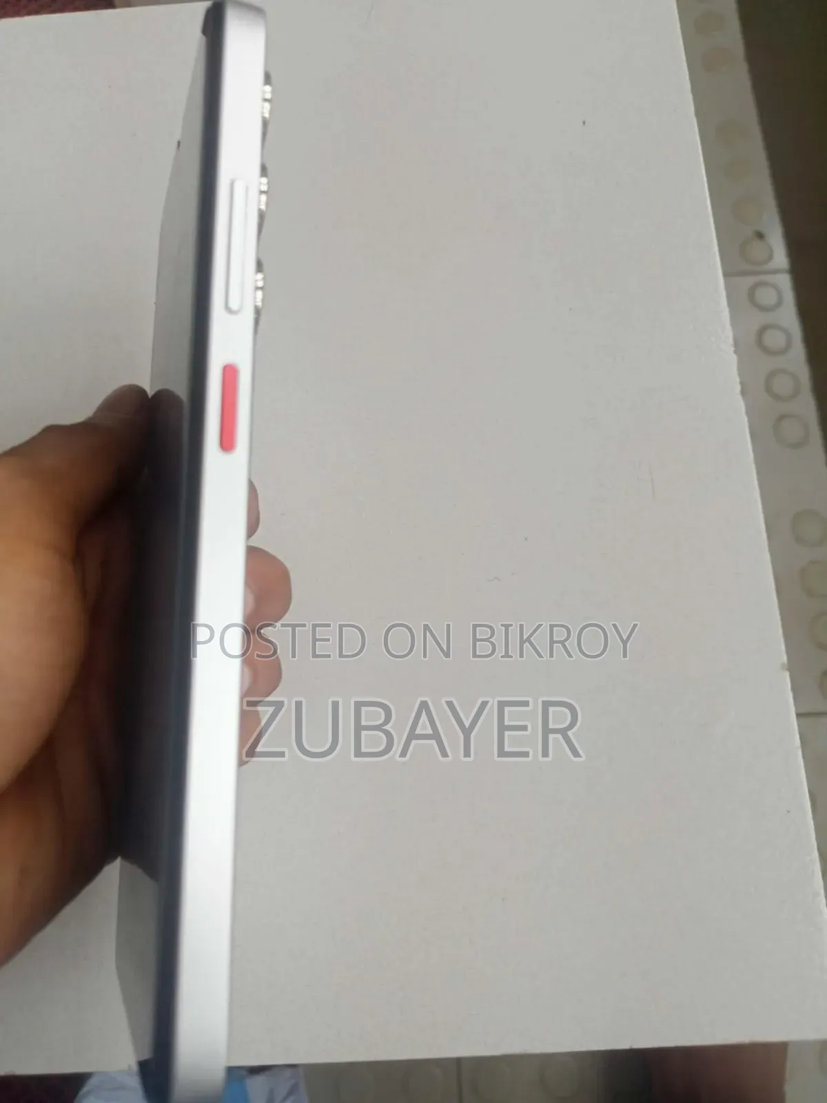 ZTE nubia Z50 128 GB White