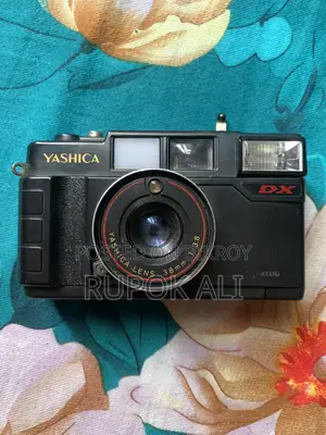 YASHICA MF-2 Super Dx