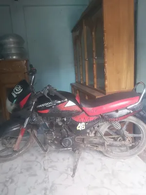 মোটরসাইকেল ২০১৬ কালো