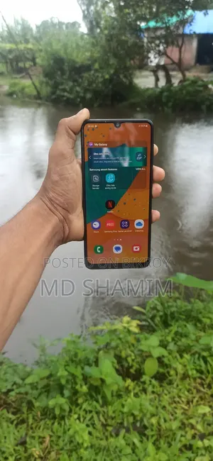 স্যামসাং গ্যালাক্সি এস২১ ৫জি ১২৮ জিবি ব্ল্যাক
