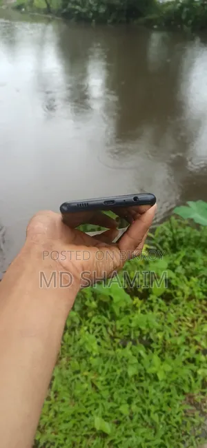 স্যামসাং গ্যালাক্সি এস২১ ৫জি ১২৮ জিবি ব্ল্যাক