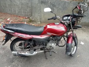 বাটাজ প্লাটিনা ১০০ ২০১৯ লাল
