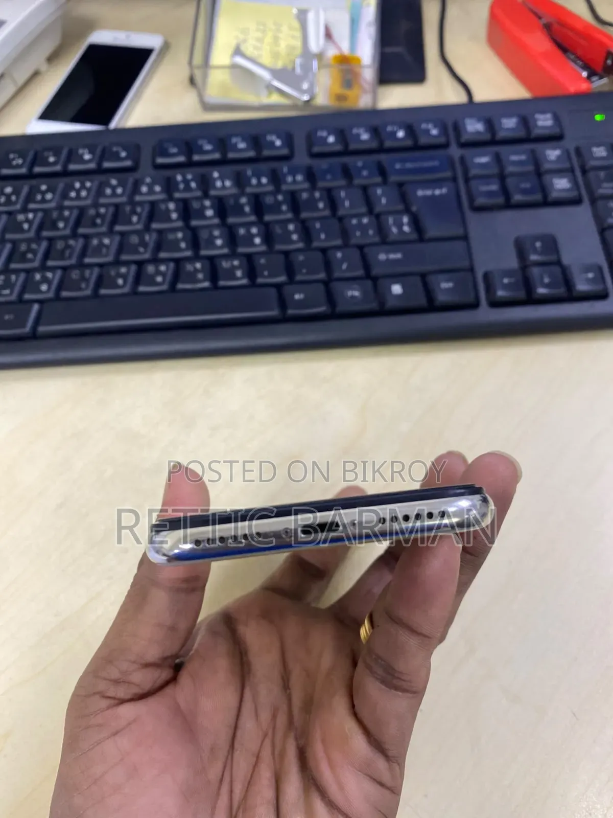অ্যাপল আইফোন এক্স ২৫৬ জিবি সাদা