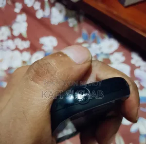 মোবাইল ফোন কালো