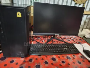 Desktop Computer 8GB AMD Ryzen 5 SSD 256GB