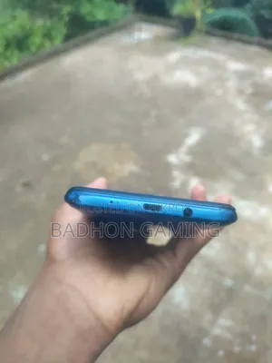 Infinix Hot 9 Play 32 GB Blue