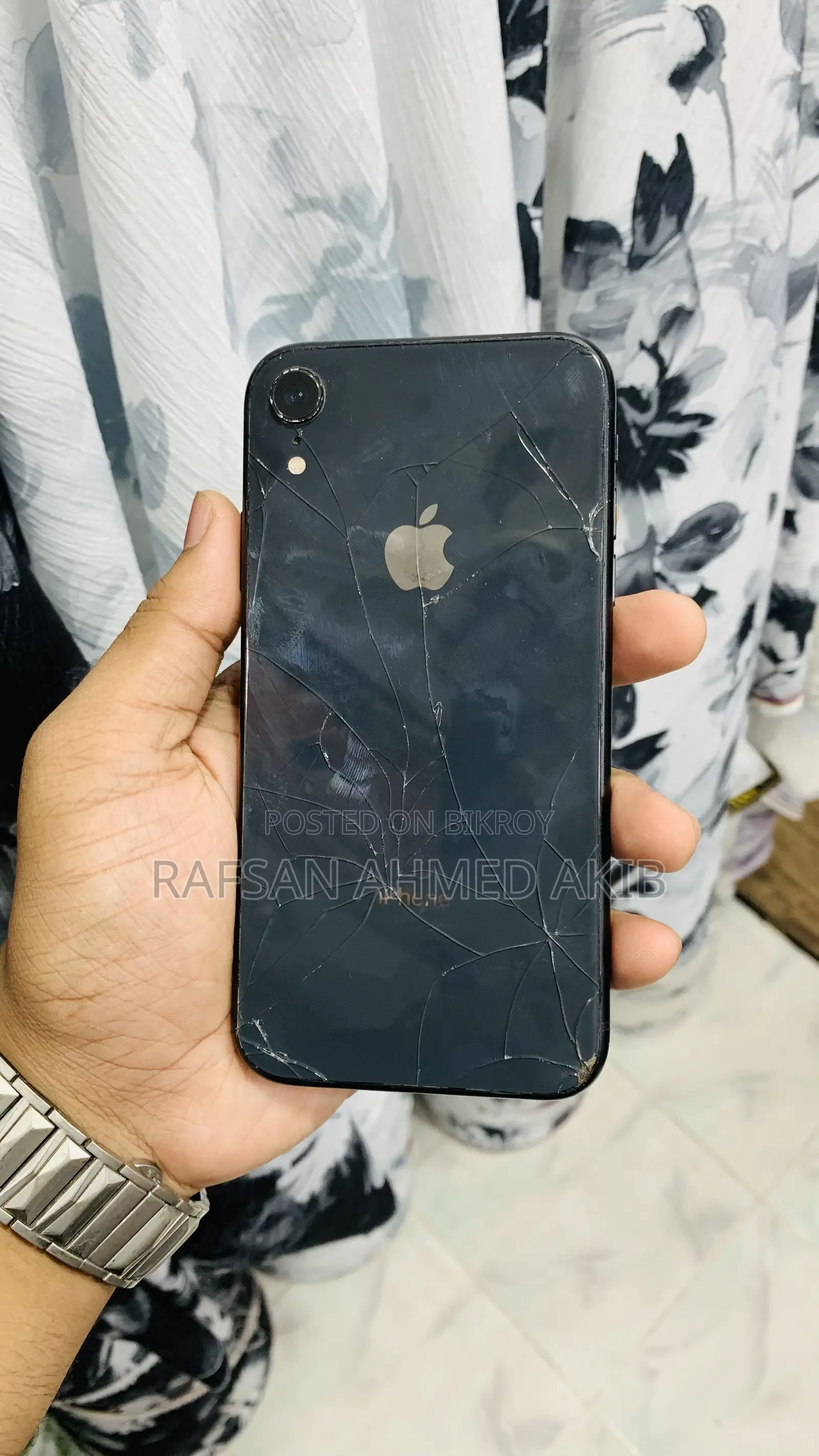 অ্যাপল আইফোন এক্সআর ১২৮ জিবি ব্ল্যাক
