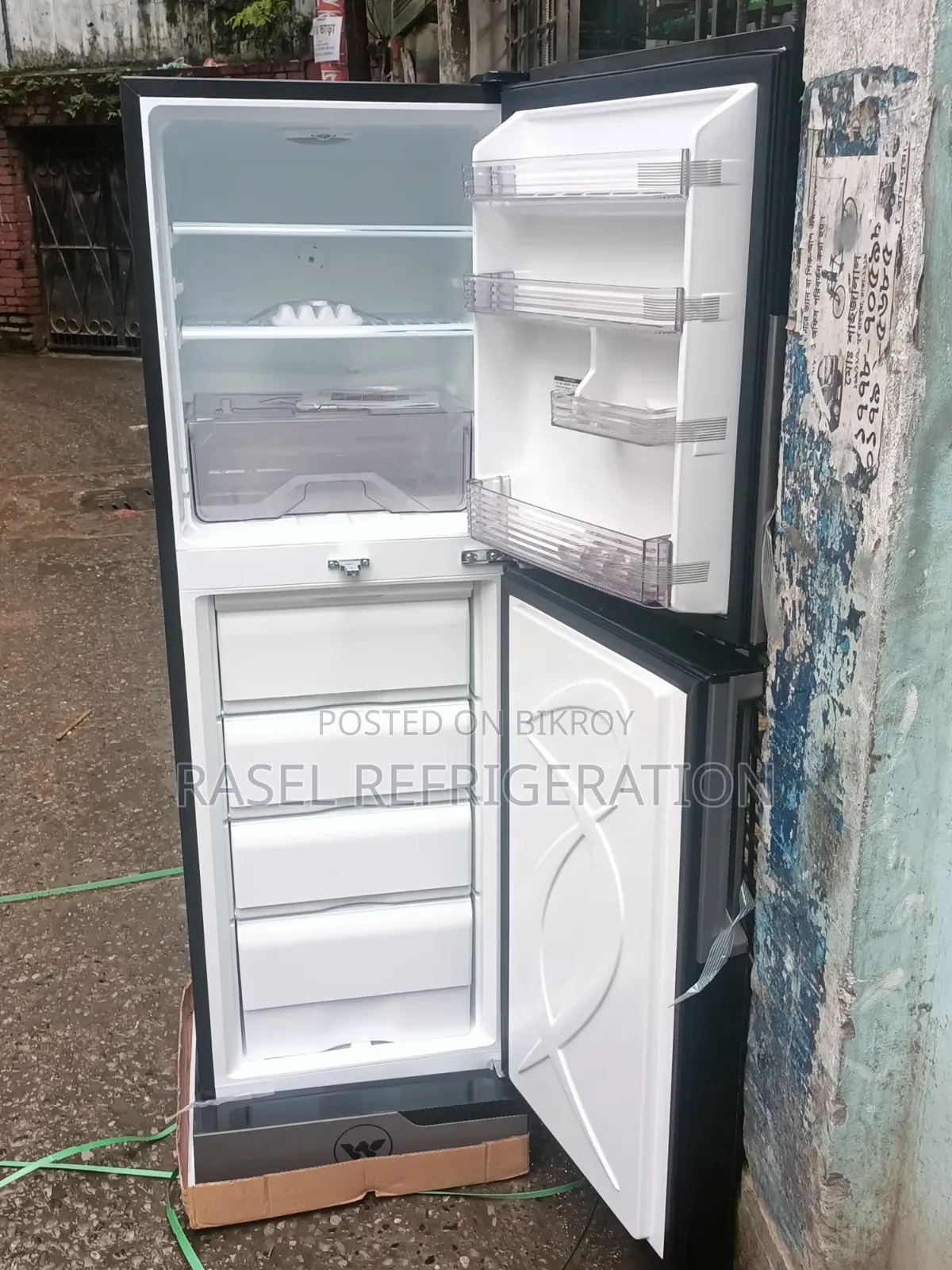 WFB-2b6-GDSH Model 252 Litre Walton Fridge at 35% Discount