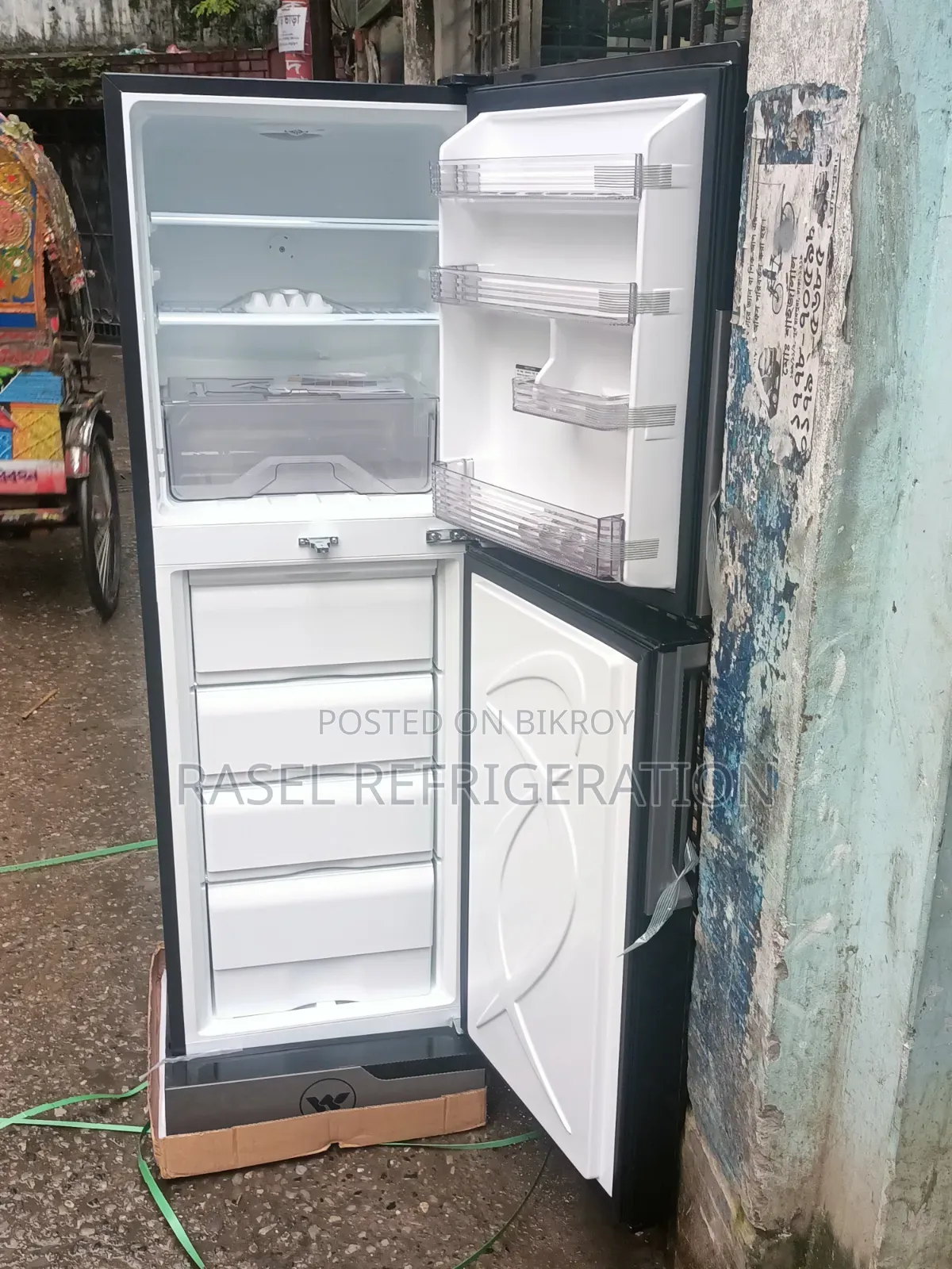 WFB-2b6-GDSH Model 252 Litre Walton Fridge at 35% Discount