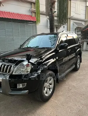 টয়োটা ল্যান্ড ক্রুজার প্রাডো ২.৭ আই ১৬ভি ২০০৬ কালো