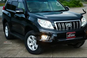 টয়োটা ল্যান্ড ক্রুজার প্রাডো ২.৭ আই ২০১২ কালো