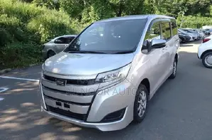 টয়োটা নোয়া ২.০ এফডব্লিউডি (৮ সিটার) ২০২১ সিলভার