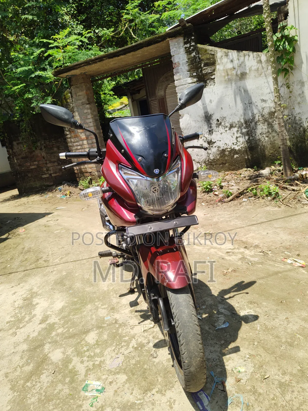 বাজাজ ডিসকভার ১৫০এফ ২০১৬ লাল