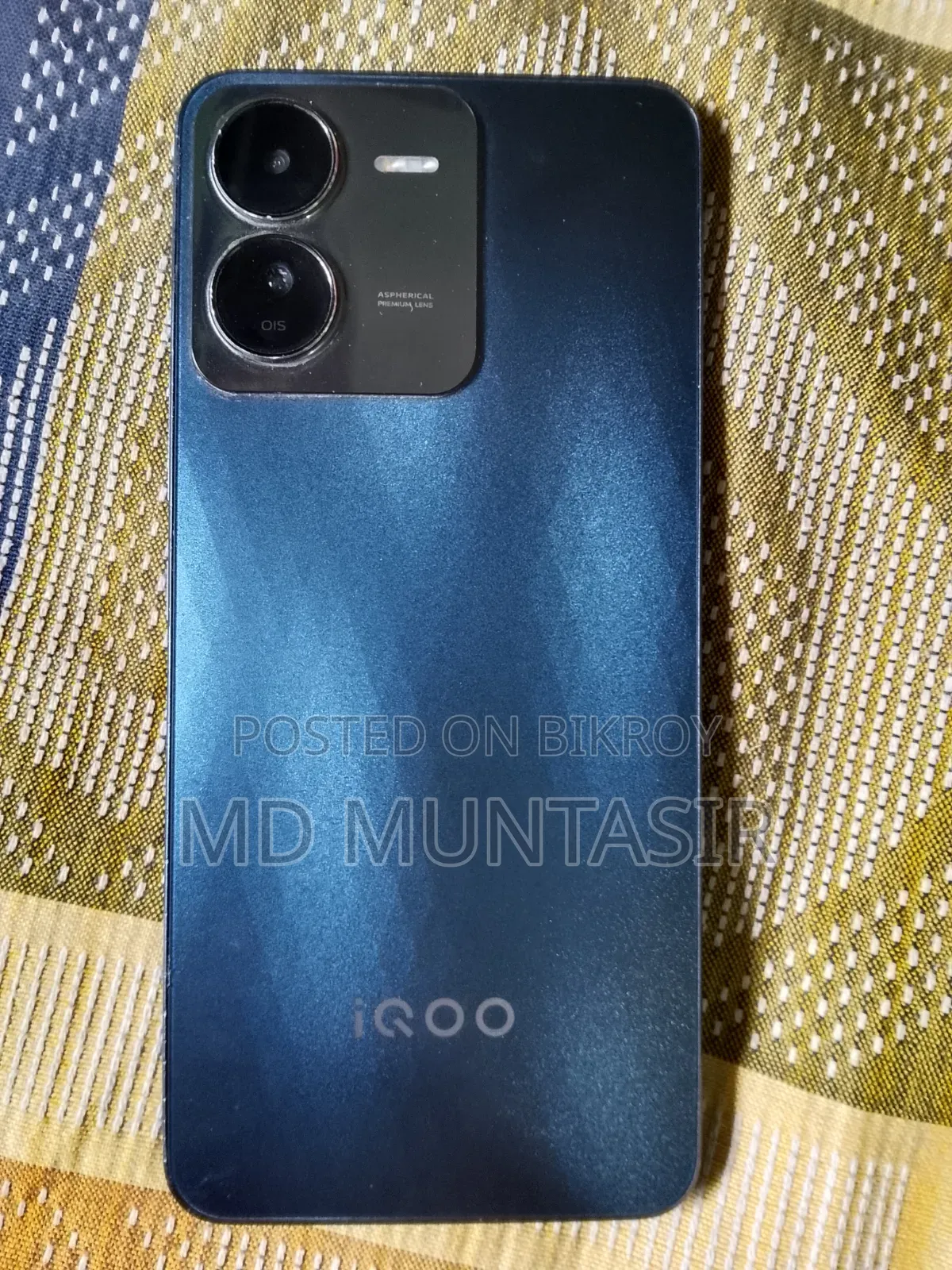 ভিভো আইকিউও ১২৮ জিবি নীল