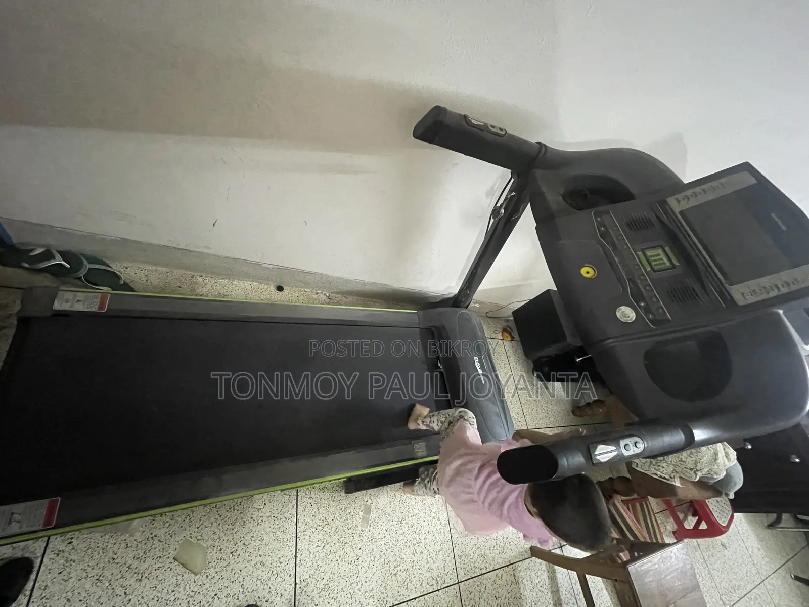 ট্রেডমিল বিক্রয়ের জন্য