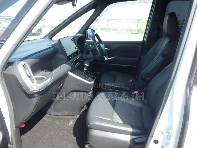 Toyota Noah 2022 Pearl