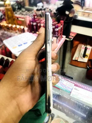 ভিভো ওয়াই২৯ ১২৮ জিবি হোয়াইট