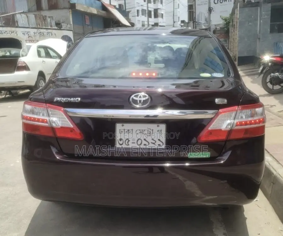 টয়োটা প্রিমিও ১.৫ এফডব্লিউডি ২০১১ লাল