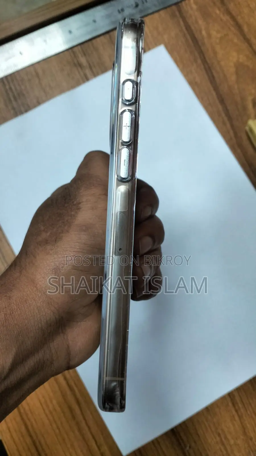 অ্যাপল আইফোন ১৬ প্রো ম্যাক্স ২৫৬ জিবি গোল্ড