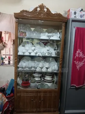 শোকেস সেগুন কাঠ