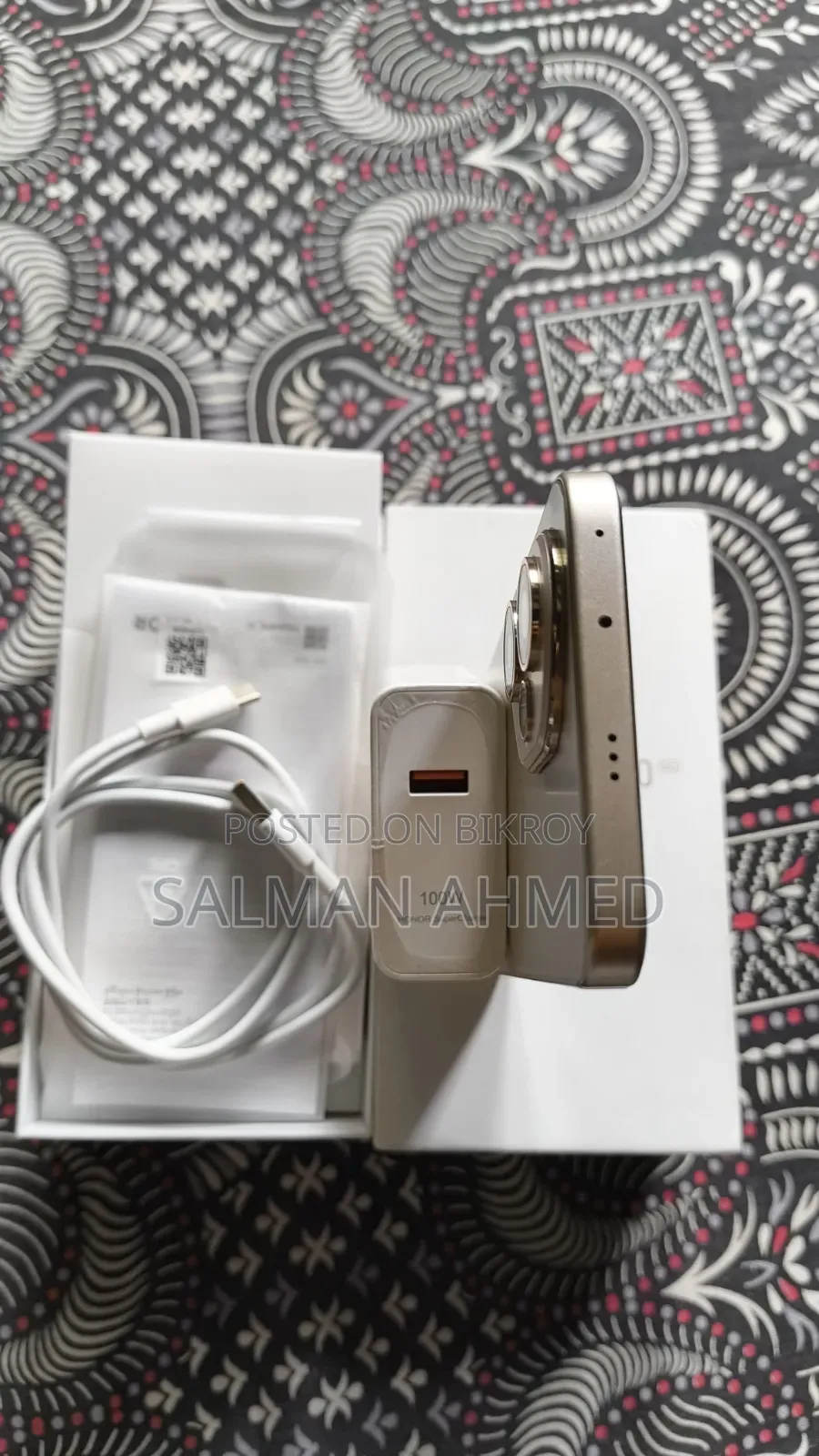 অনার ৪০০ ২৫৬ জিবি গোল্ড