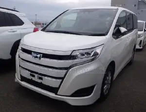 Toyota Noah 2021 Pearl