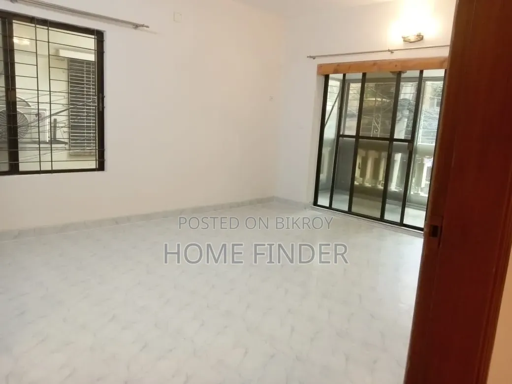 গুলশানে ৩ বেডরুমের অ্যাপার্টমেন্ট ভাড়ার জন্য