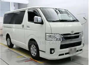 Toyota HiAce 2021 White