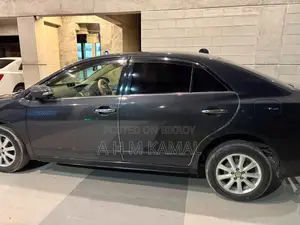 টয়োটা প্রিমিও ১.৫ এফডব্লিউডি ২০১৫ গ্রে