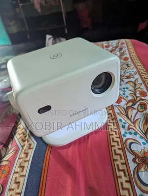 Magcubic Projector