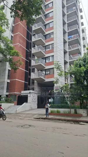 সাউথ ম্যাজেস্টি, ধানমন্ডি-তে ৩ বেডরুমের ফ্ল্যাট বিক্রয়