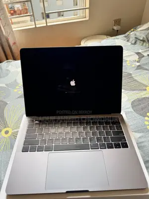 Laptop Apple MacBook Pro 2017 8GB Intel Core I5 SSHD (Hybrid) 500GB