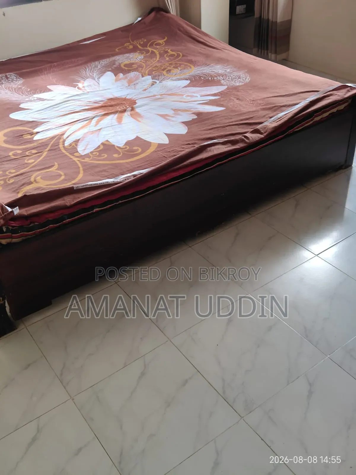 মালেশিয়ান ওক কাঠের খাট