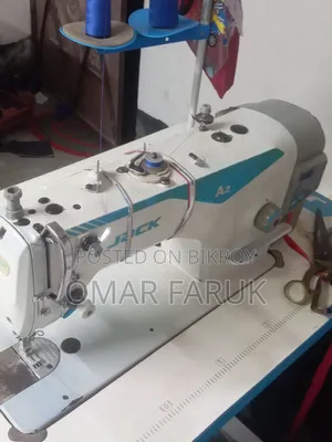 Auto sewing machine runs very well, no problems, does auto threading