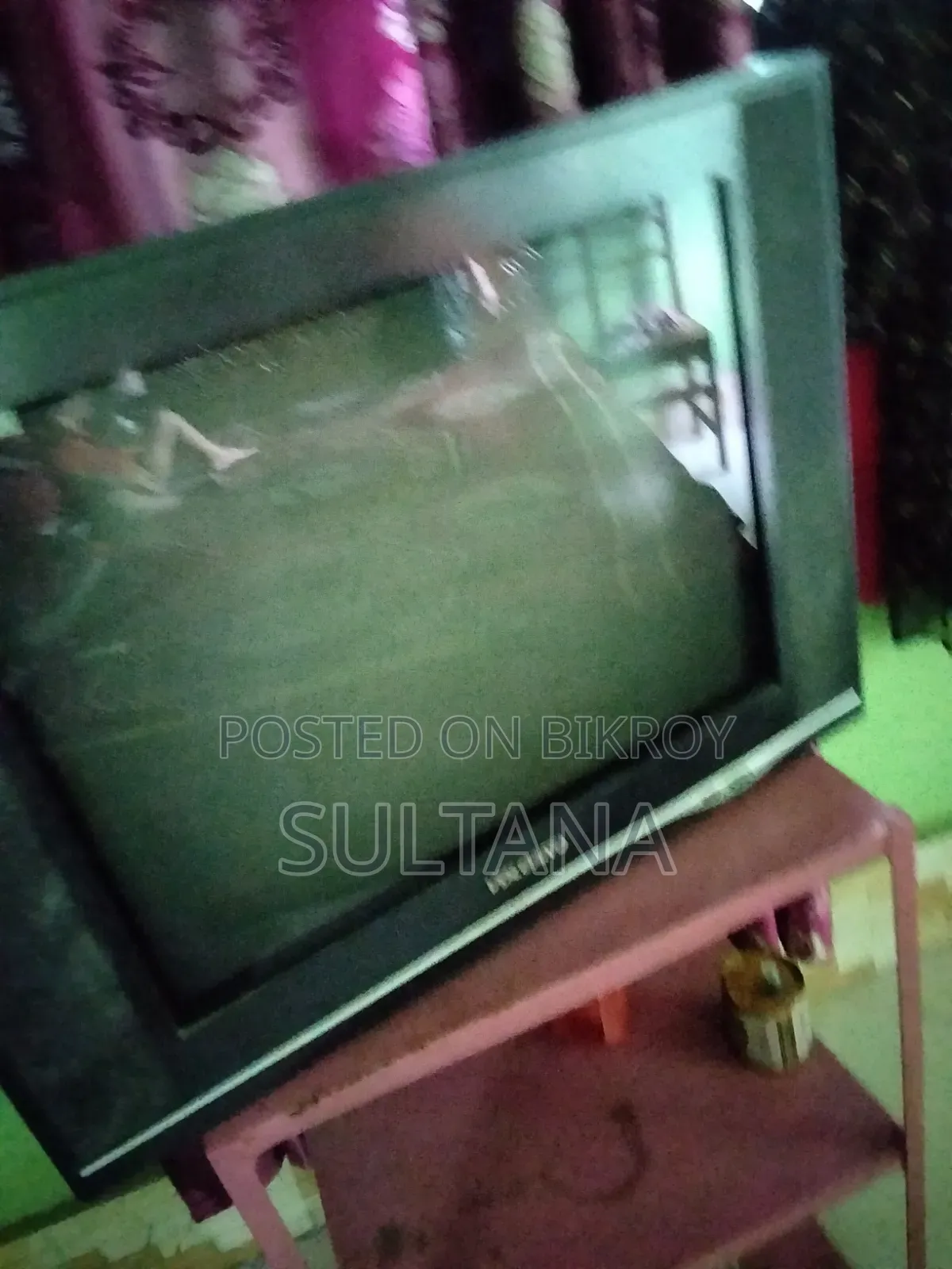 21 Inch CRT TV