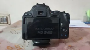Canon 250D