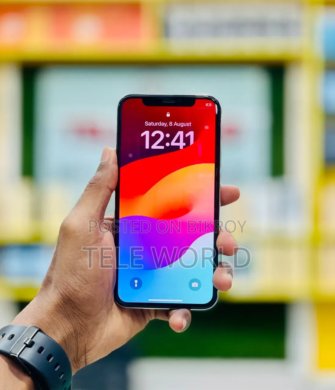 অ্যাপল আইফোন এক্সএস ৬৪ জিবি সিলভার