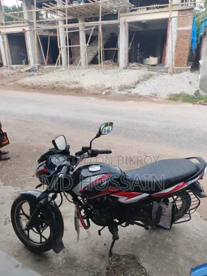 বাজাজ ডিসকভার ১১০ ২০২৪ ব্ল্যাক