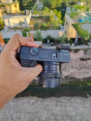 Sony 6300 With 16-50 Kit Lens