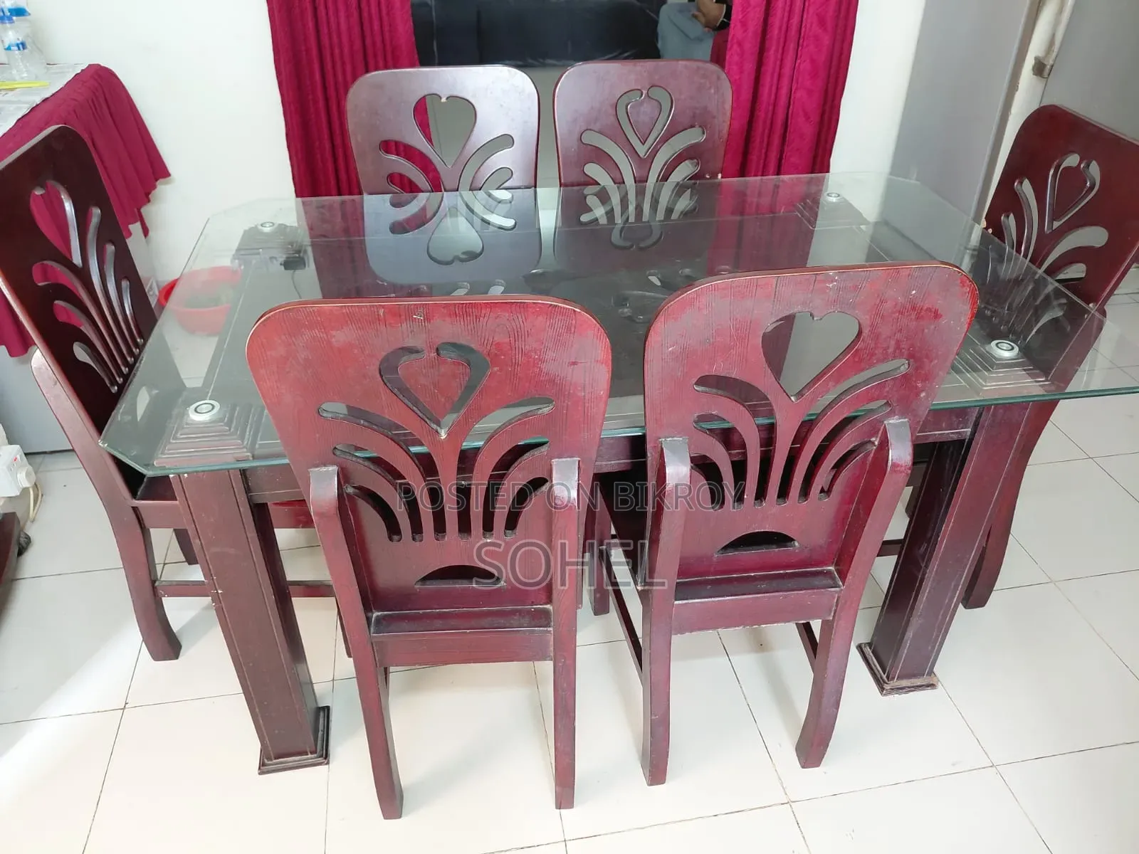 ব্যবহৃত ডাইনিং টেবিল বিক্রয়