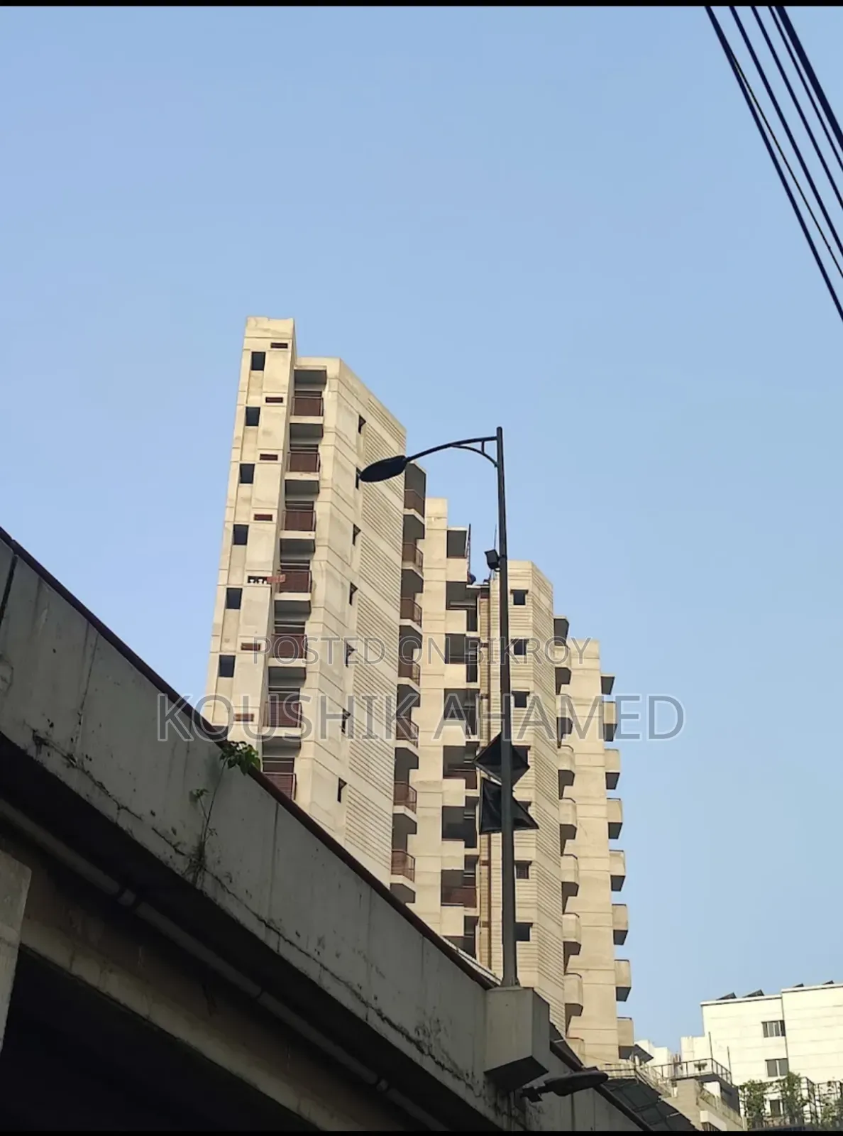 ১৩৫৫ বর্গফুট বাণিজ্যিক জায়গা ভাড়ার জন্য (অফিস/রেস্টুরেন্ট/শোরুম)